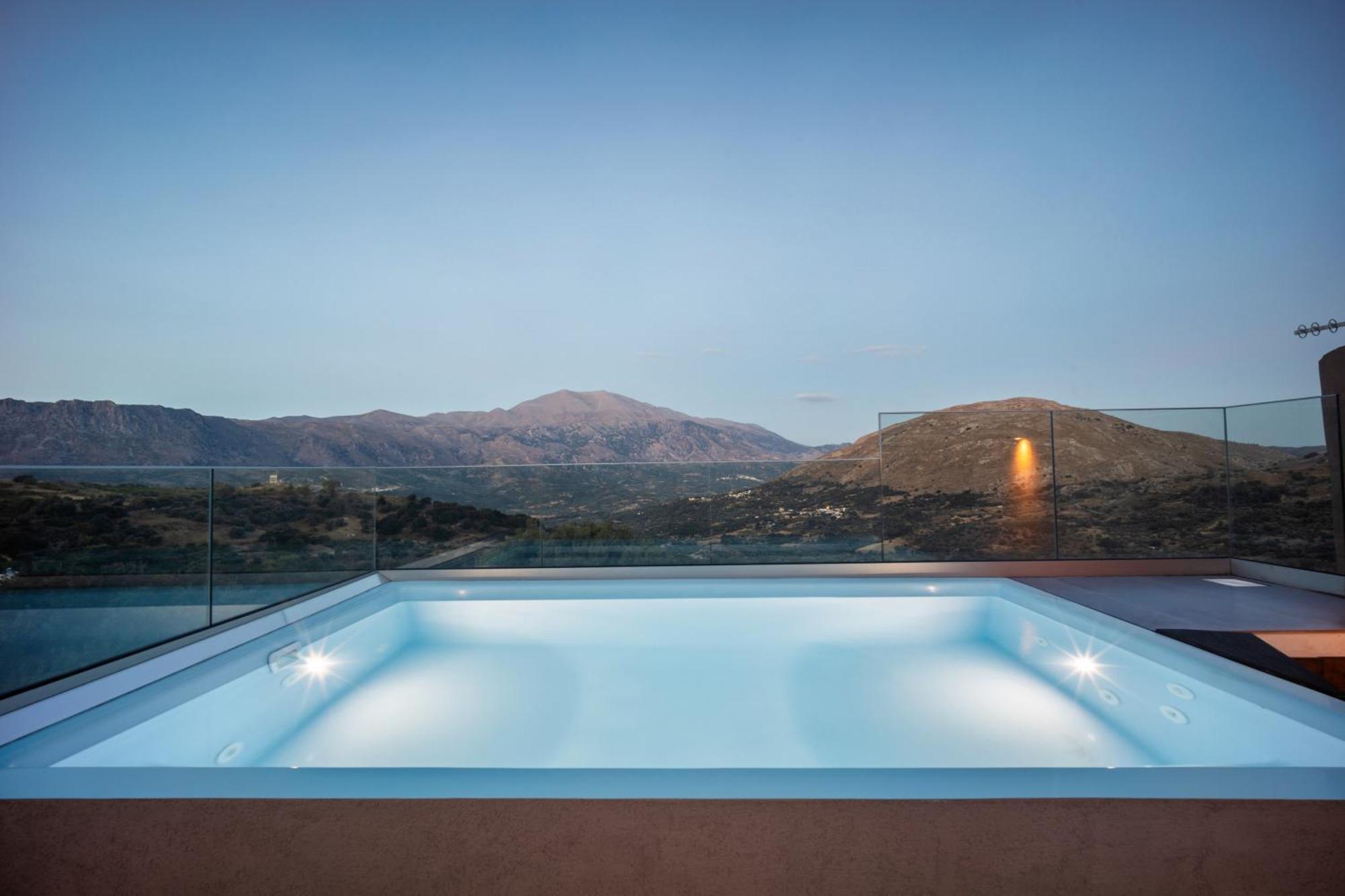 Luxury With Rooftop Pool In Appartement *