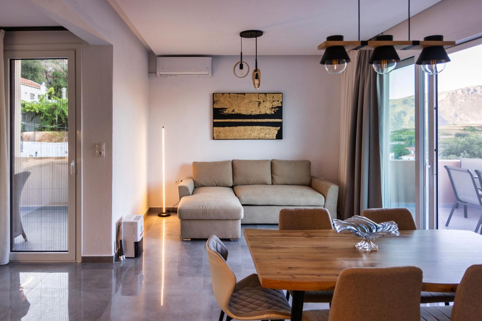 Luxury With Rooftop Pool In Appartement